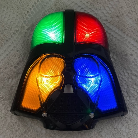 Hasbro Gaming Simon Star Wars Darth Vader Hand Held Game Sound & Lights Works - Picture 2 of 10